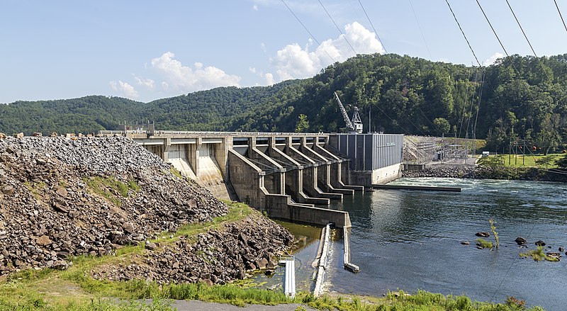 File:Chilhowee Dam NC4.jpg